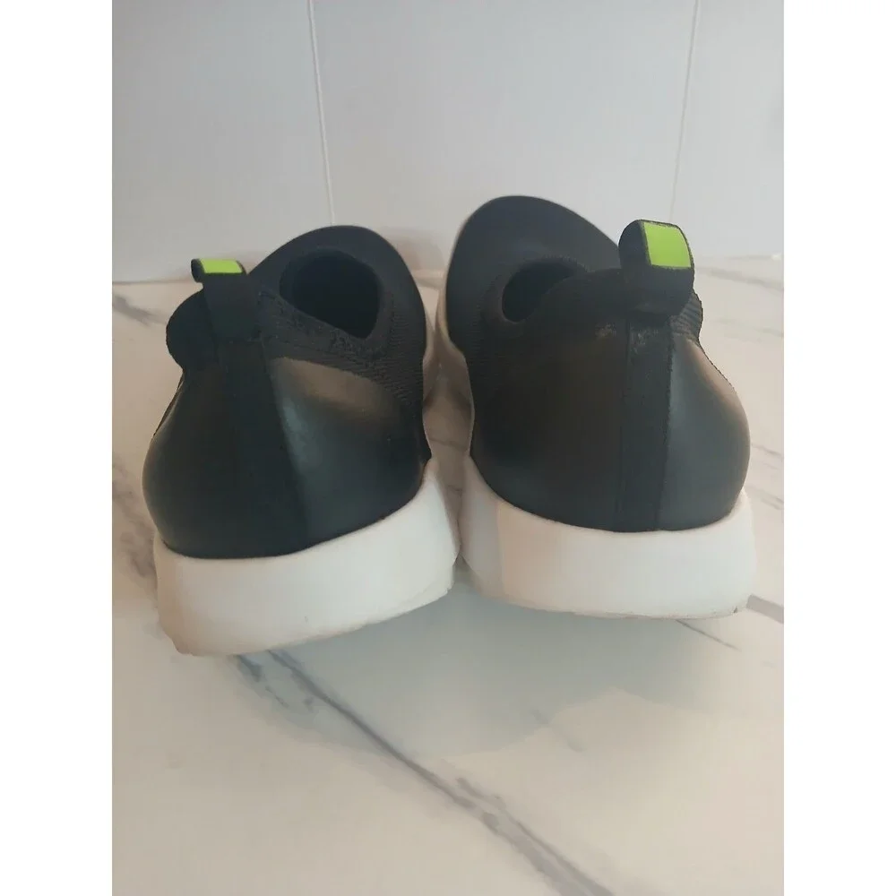 OOFOS OOmg Sport Low Men Size 9 Black Athletic Recovery Walking Slip On Shoes